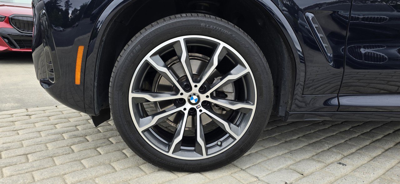 Certified 2022 BMW X4 xDrive30i w/ M Sport Package 2 AWD/4WD image 11