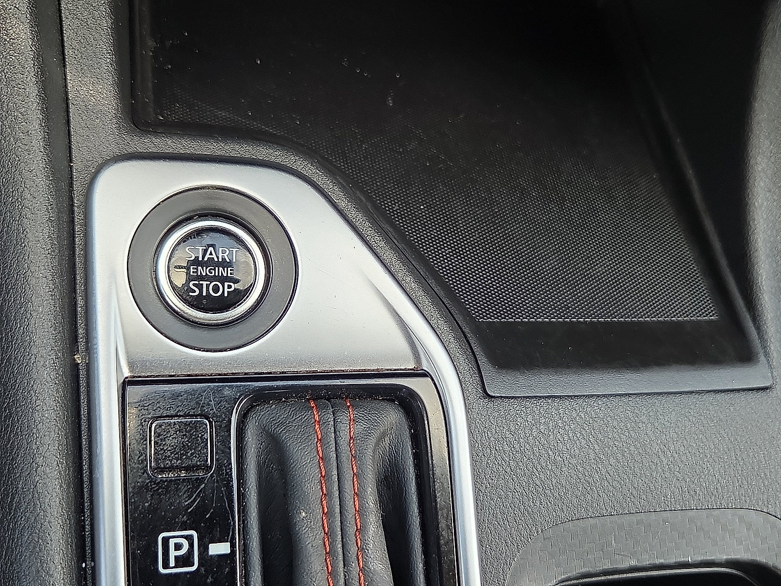 Used 2025 Nissan Sentra SR FWD image 22