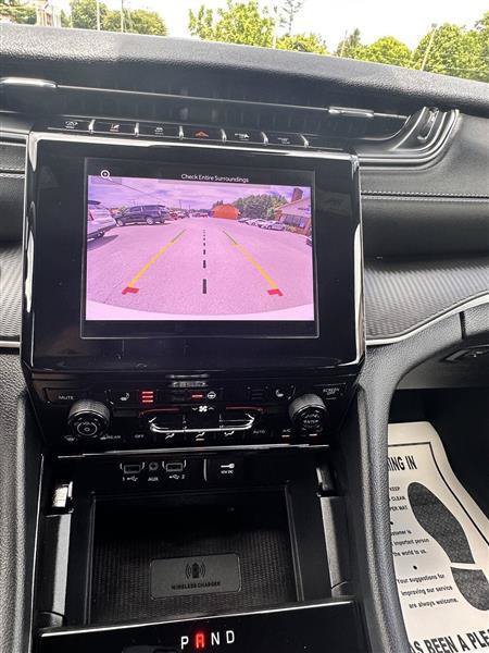Used 2025 Jeep Grand Cherokee Altitude AWD/4WD image 20