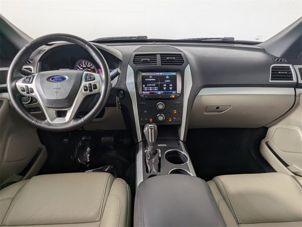 Used 2014 Ford Explorer XLT w/ Equipment Group 202A image 14