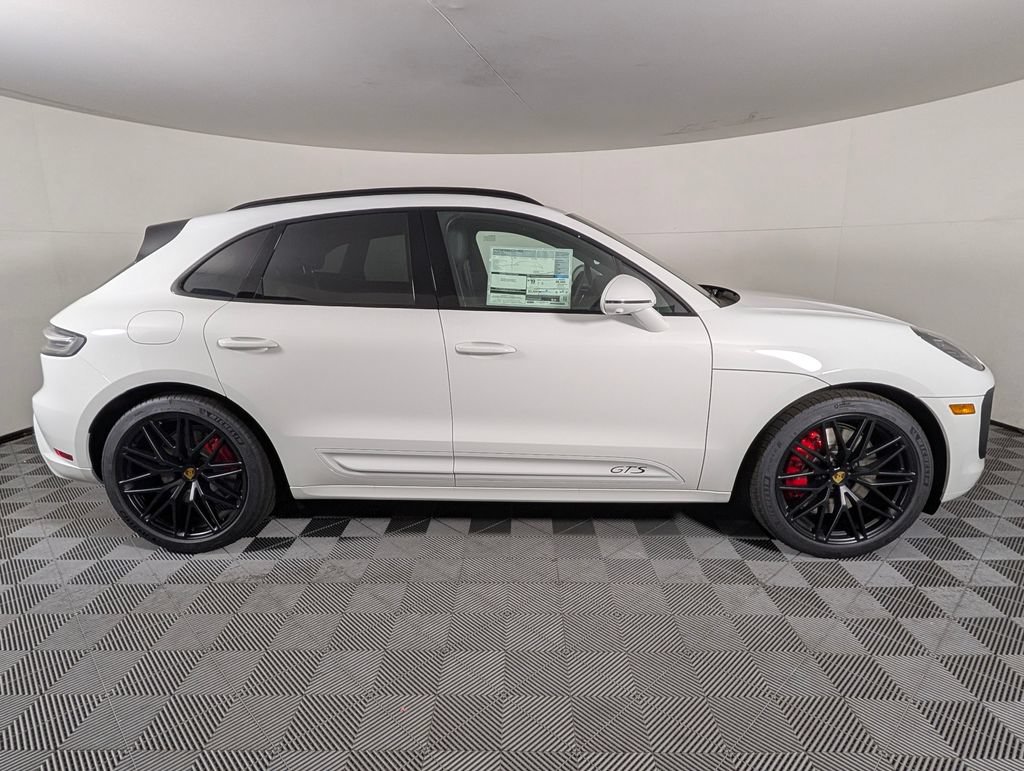 New 2026 Porsche Macan GTS AWD/4WD image 8