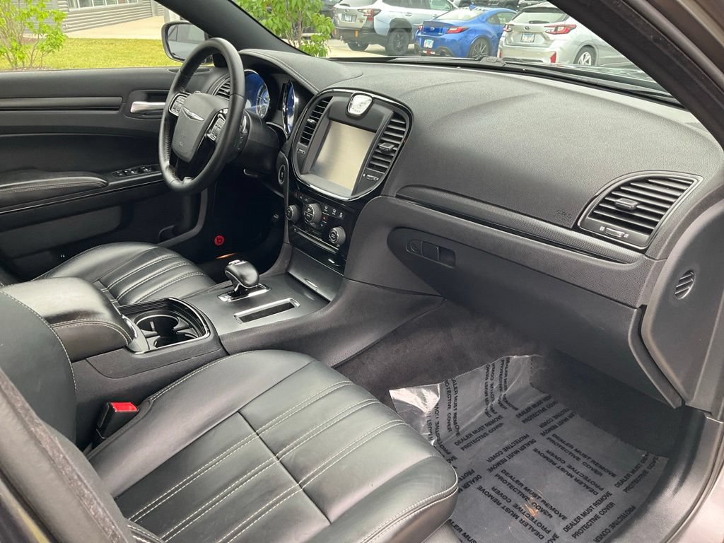Used 2014 Chrysler 300 S AWD/4WD image 16