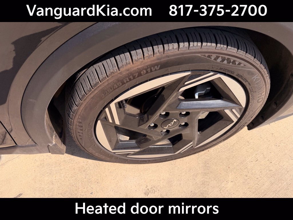 Certified 2025 Kia K4 GT-Line Turbo FWD image 11