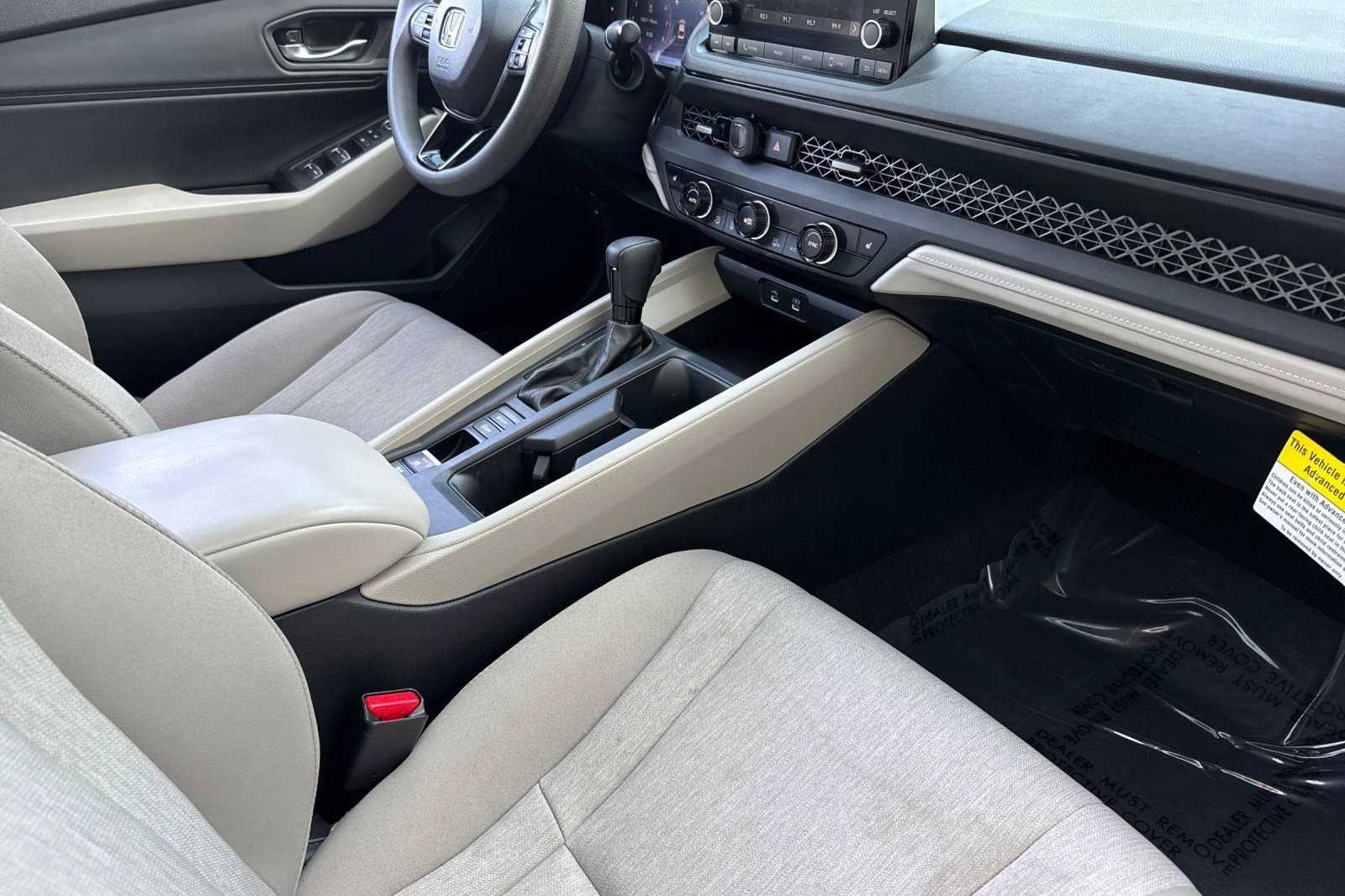 Used 2023 Honda Accord EX image 31