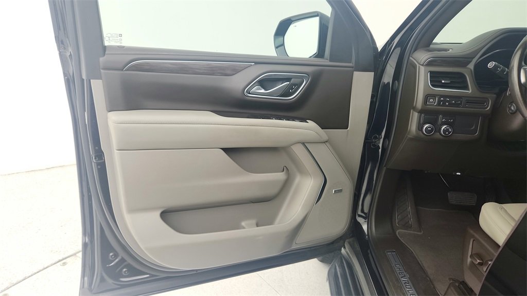 Used 2022 Chevrolet Tahoe LT w/ LT Signature Plus Package image 27