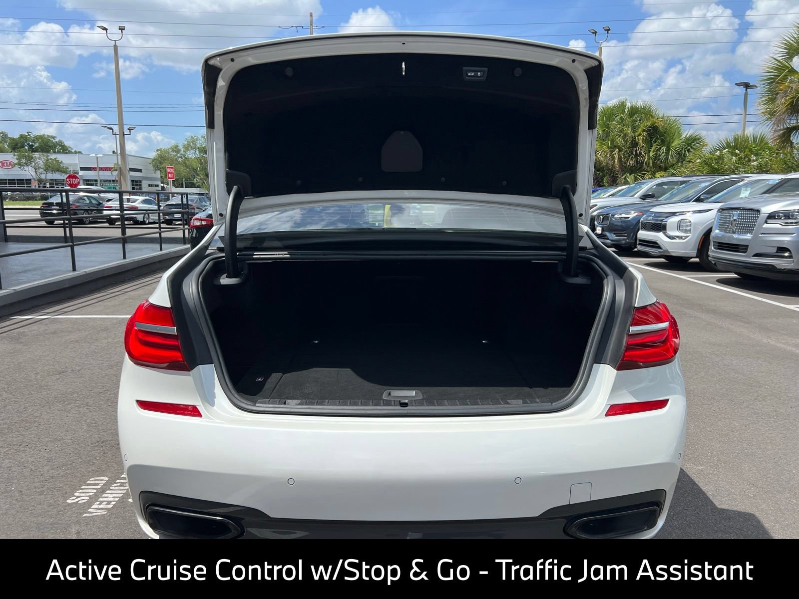 Used 2018 BMW 740e xDrive w/ M Sport Package AWD/4WD image 19