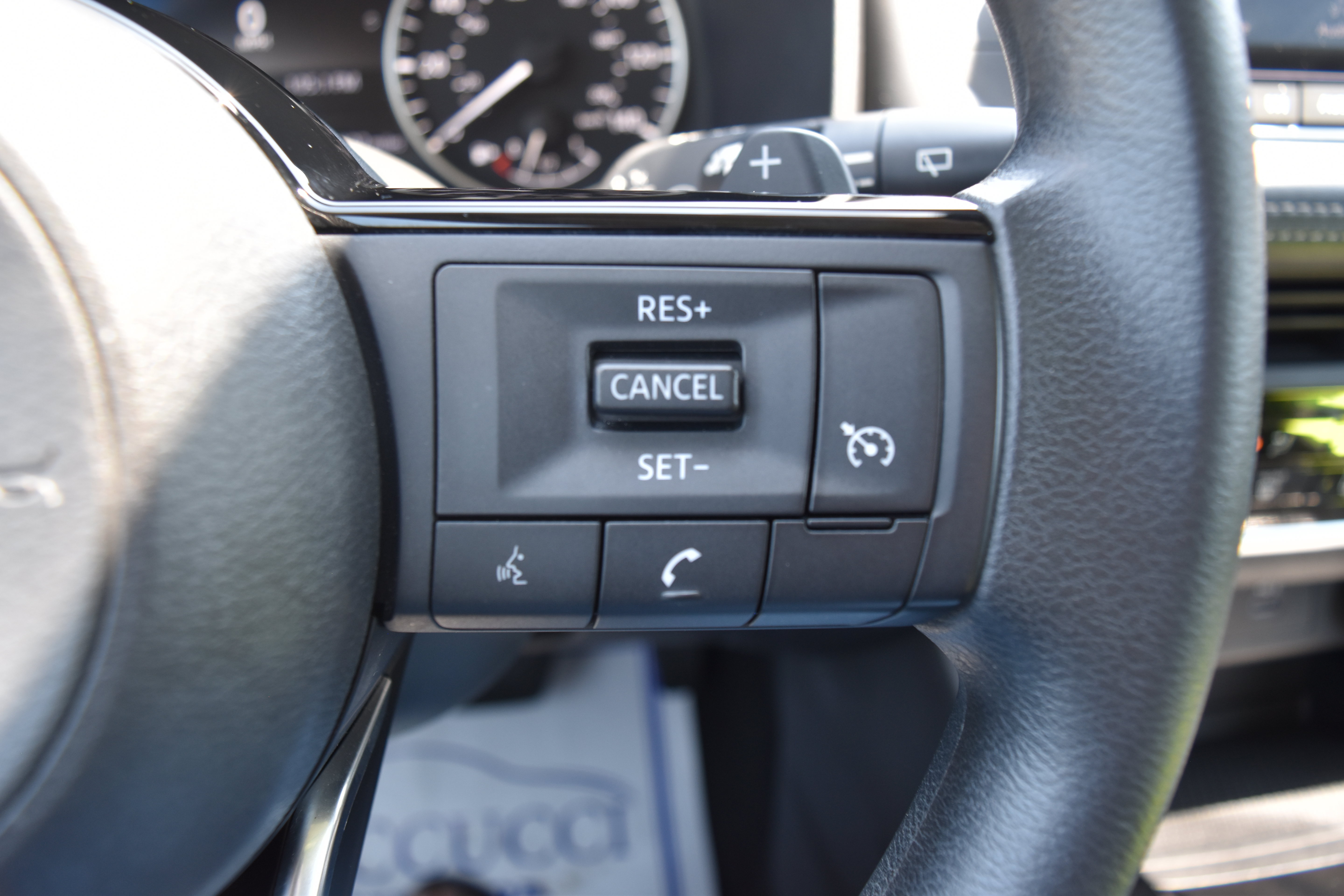 Used 2021 Nissan Rogue S AWD/4WD image 18