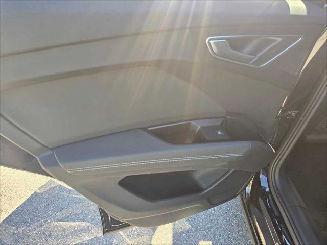 Used 2024 Audi Q4 e-tron Prestige image 20
