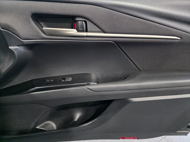 Used 2025 Toyota Camry LE FWD image 13