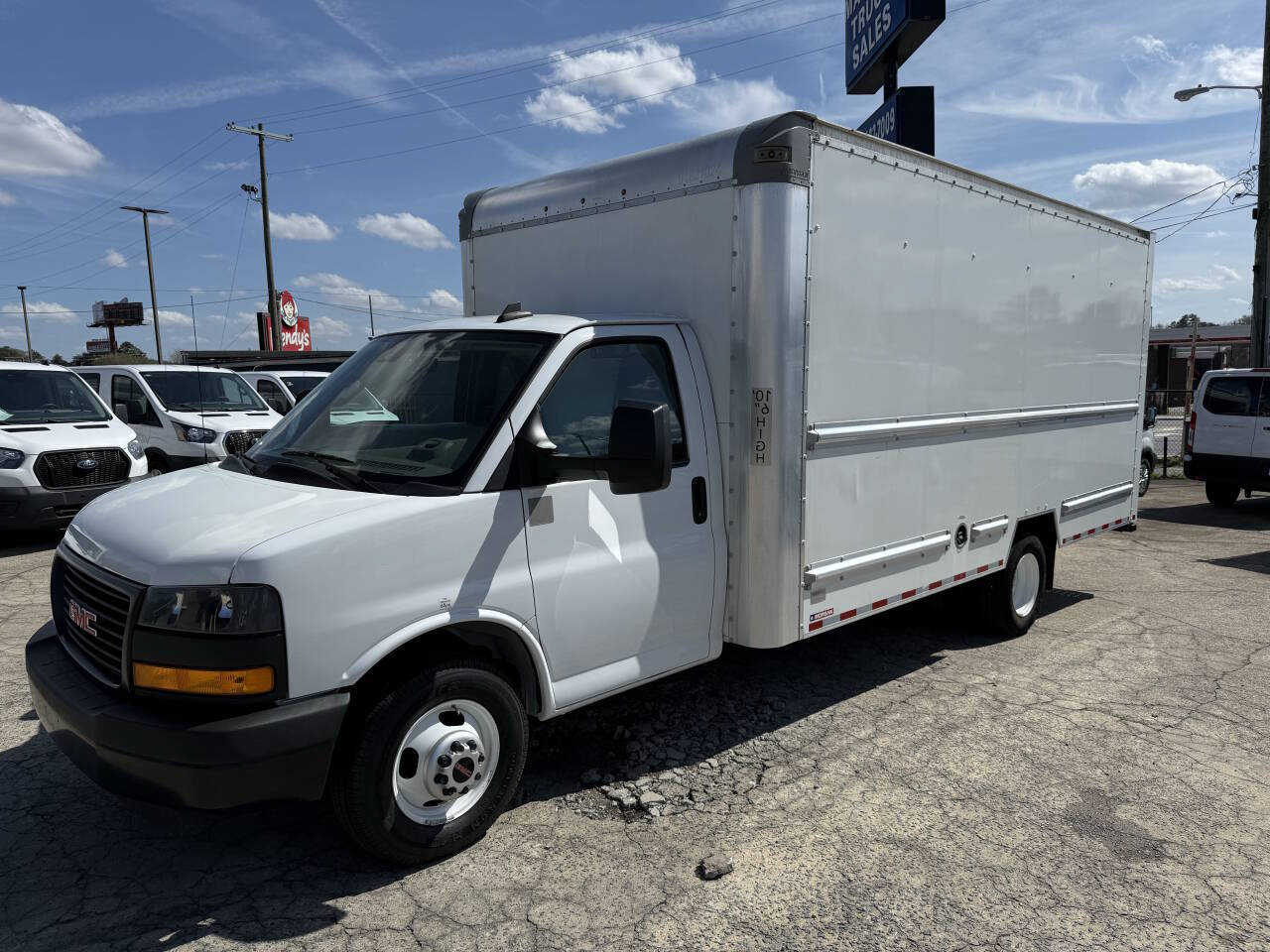 Used 2021 GMC Savana 3500 Extended w/ Power Convenience Package RWD image 21