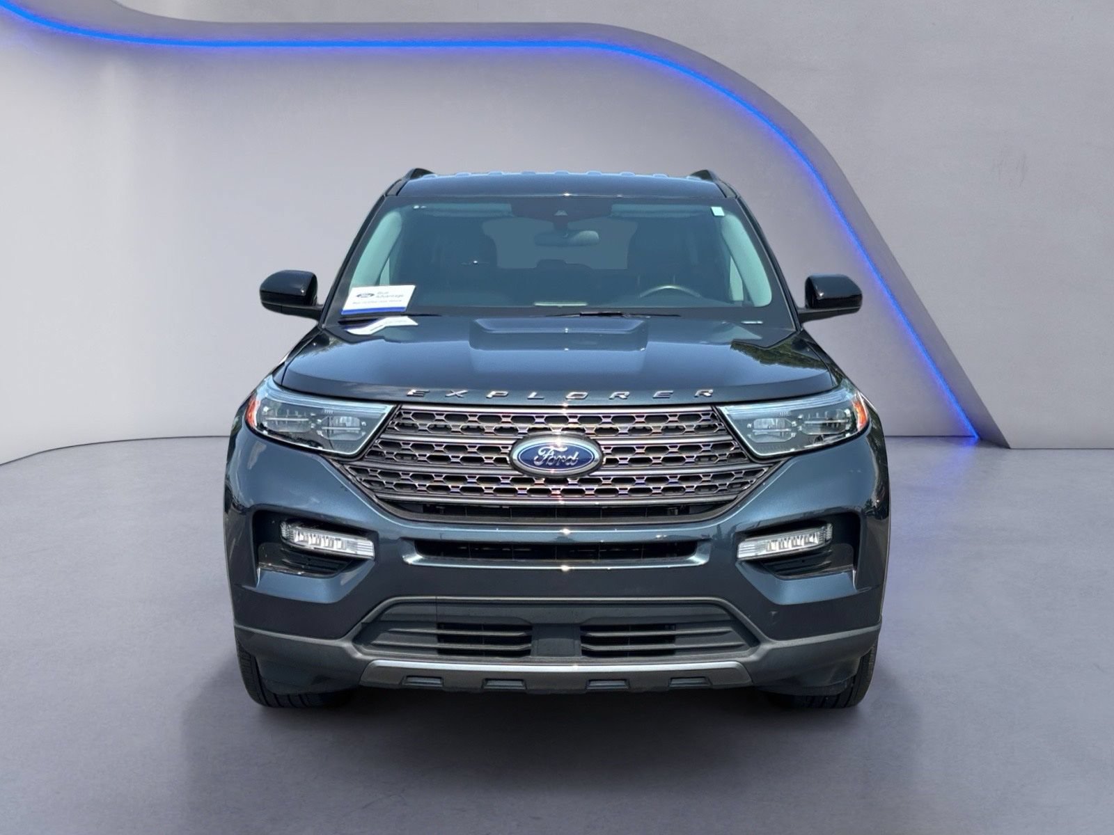 Used 2023 Ford Explorer XLT w/ Equipment Group 202A AWD/4WD image 9