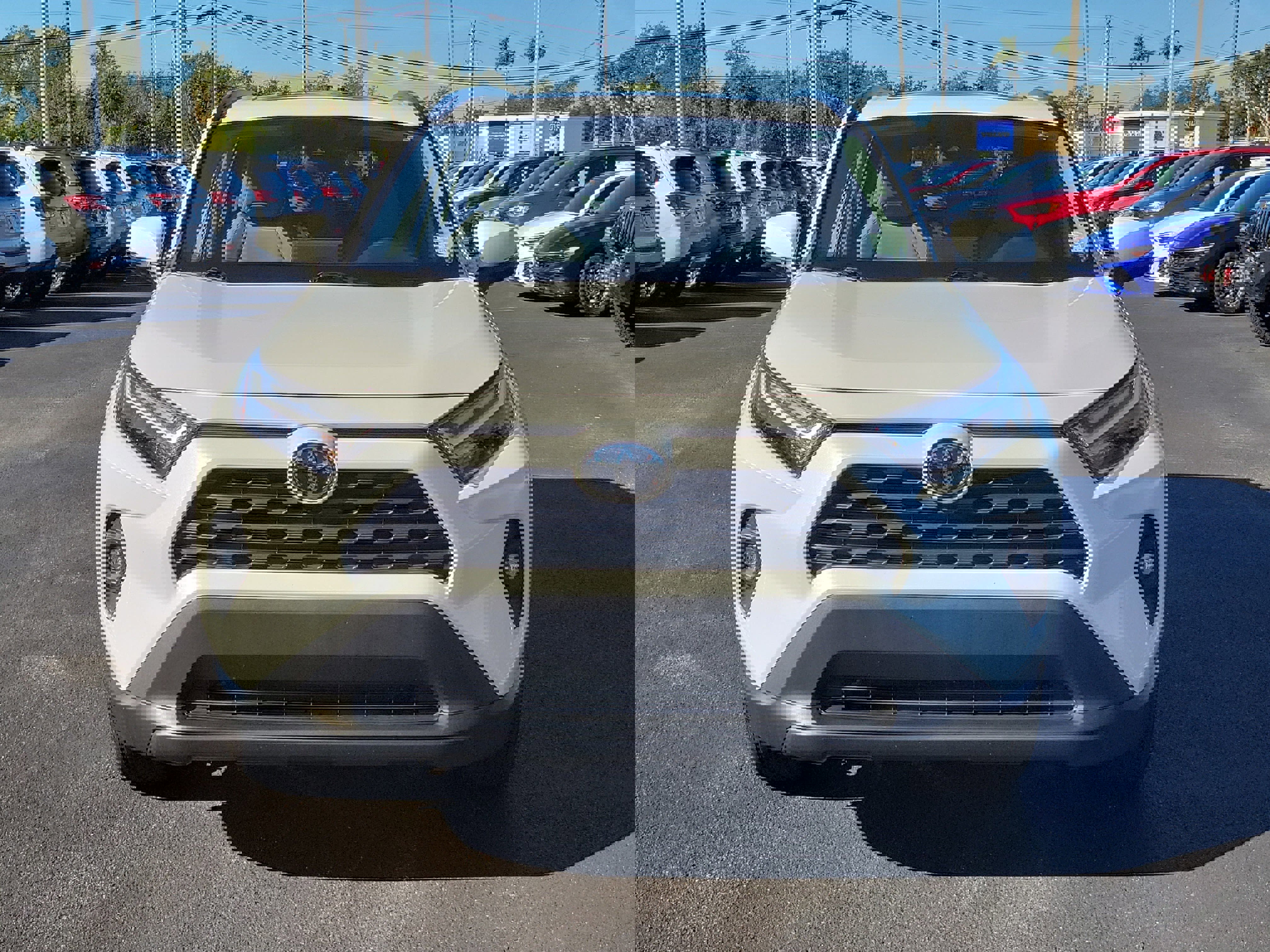 Used 2022 Toyota RAV4 XLE Premium image 8