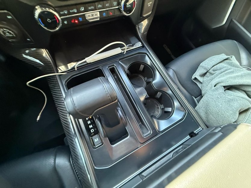 Used 2024 Ford F150 Lariat w/ Equipment Group 502A High image 9