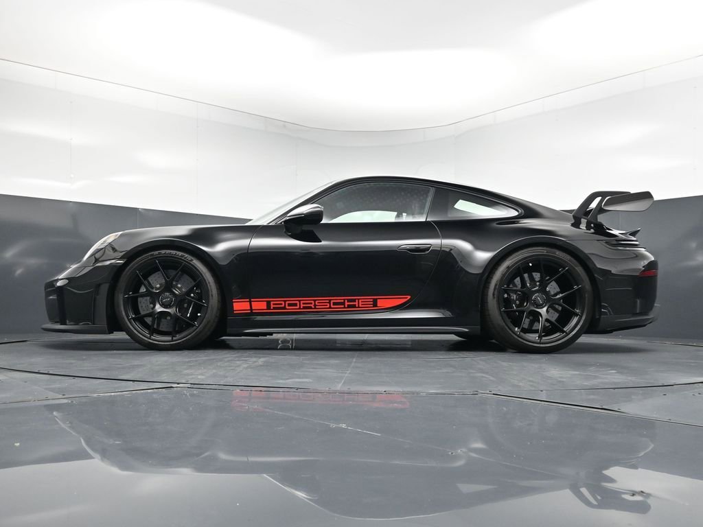 Certified 2025 Porsche 911 GT3 RWD image 21
