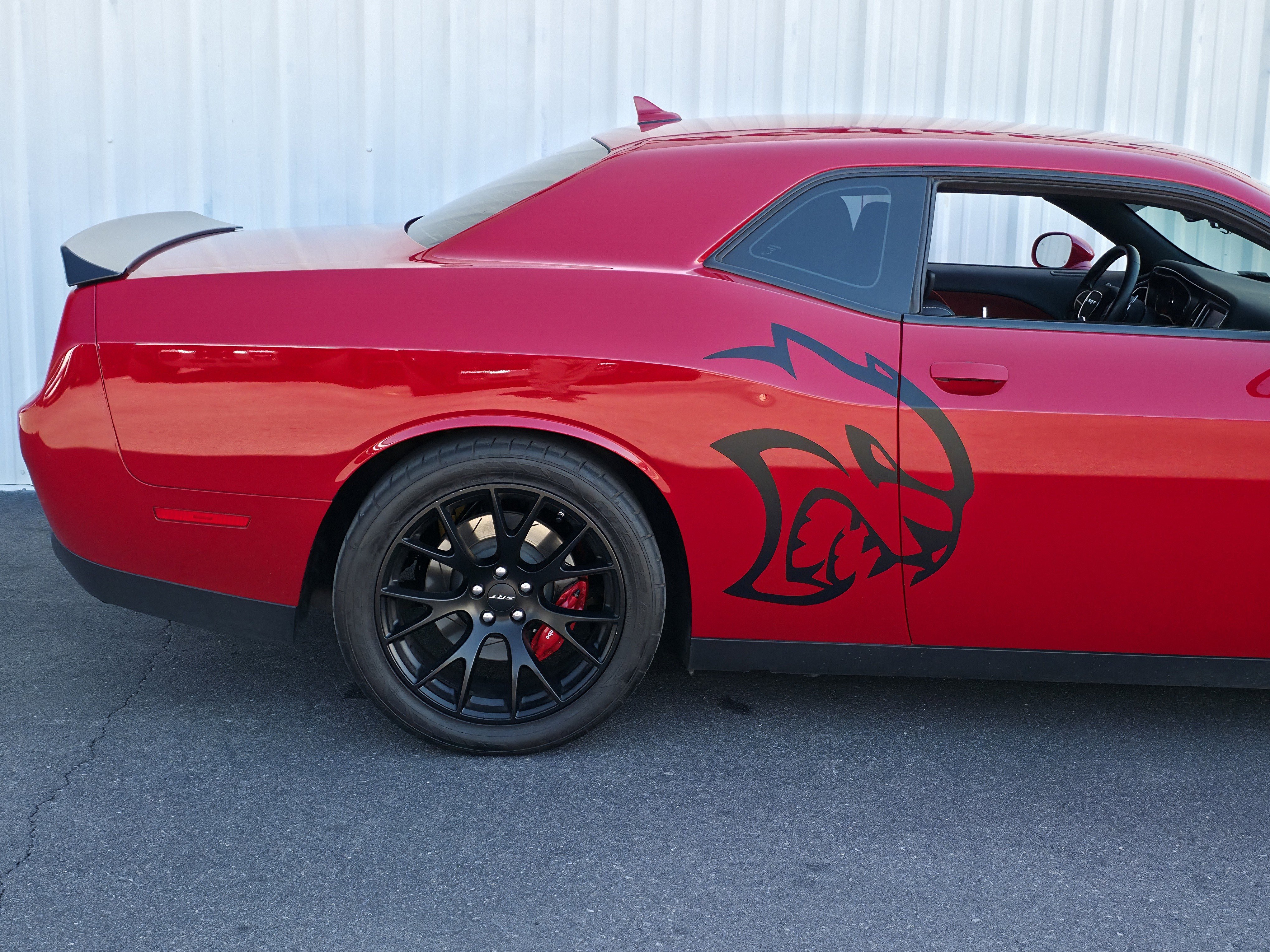 Used 2015 Dodge Challenger SRT Hellcat image 12