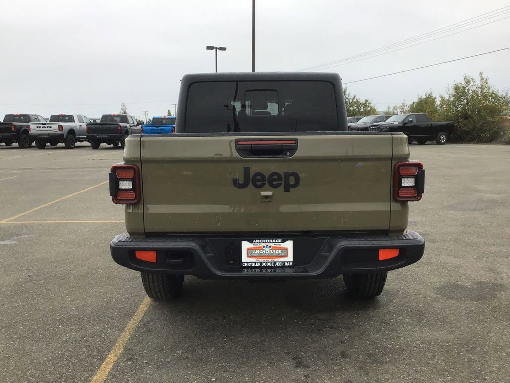 New 2025 Jeep Gladiator Sport image 11