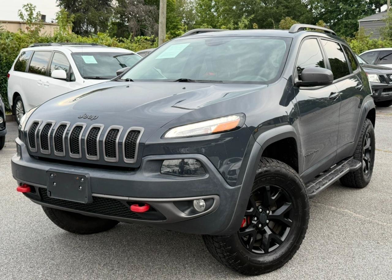 Used 2016 Jeep Cherokee Trailhawk w/ Comfort/Convenience Group AWD/4WD image 4
