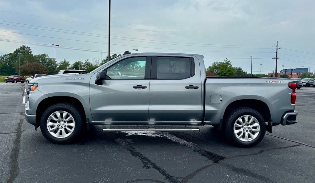 Used 2024 Chevrolet Silverado 1500 Custom AWD/4WD image 4