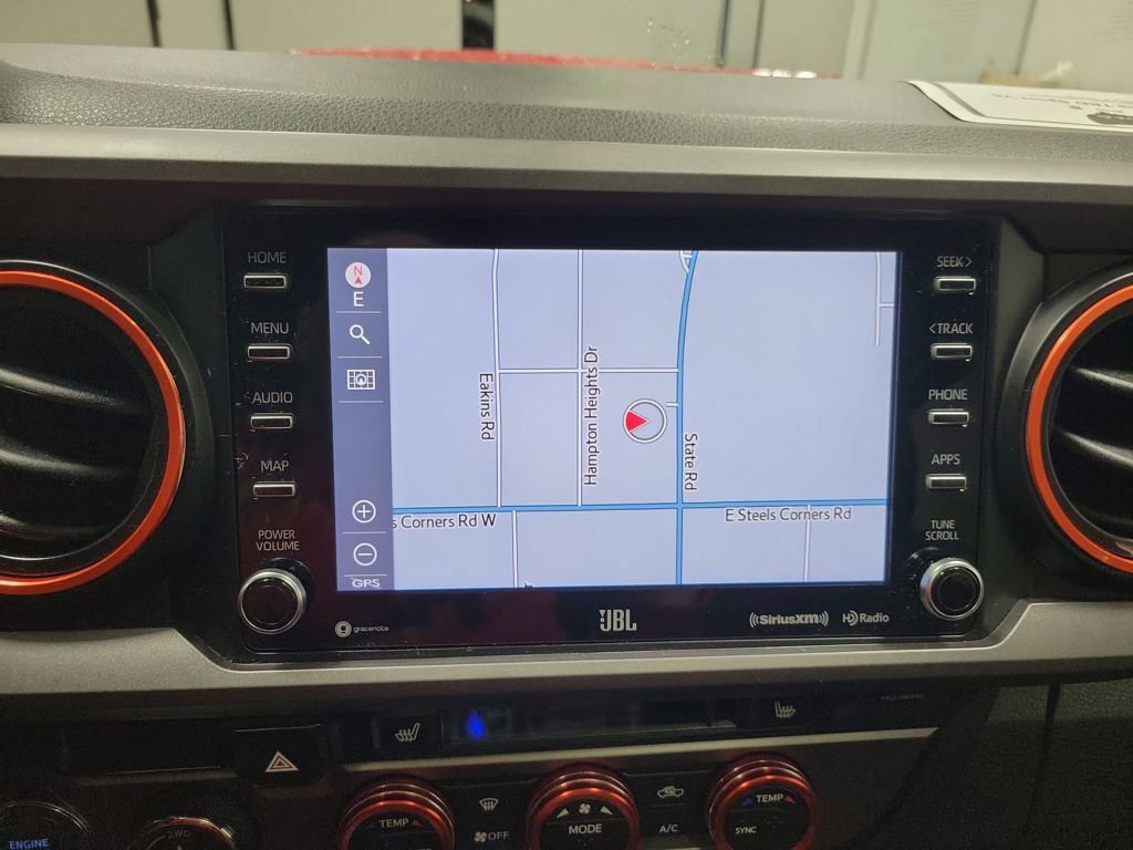 Used 2022 Toyota Tacoma TRD Sport image 8