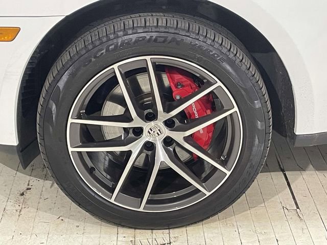 Certified 2025 Porsche Macan S AWD/4WD image 12