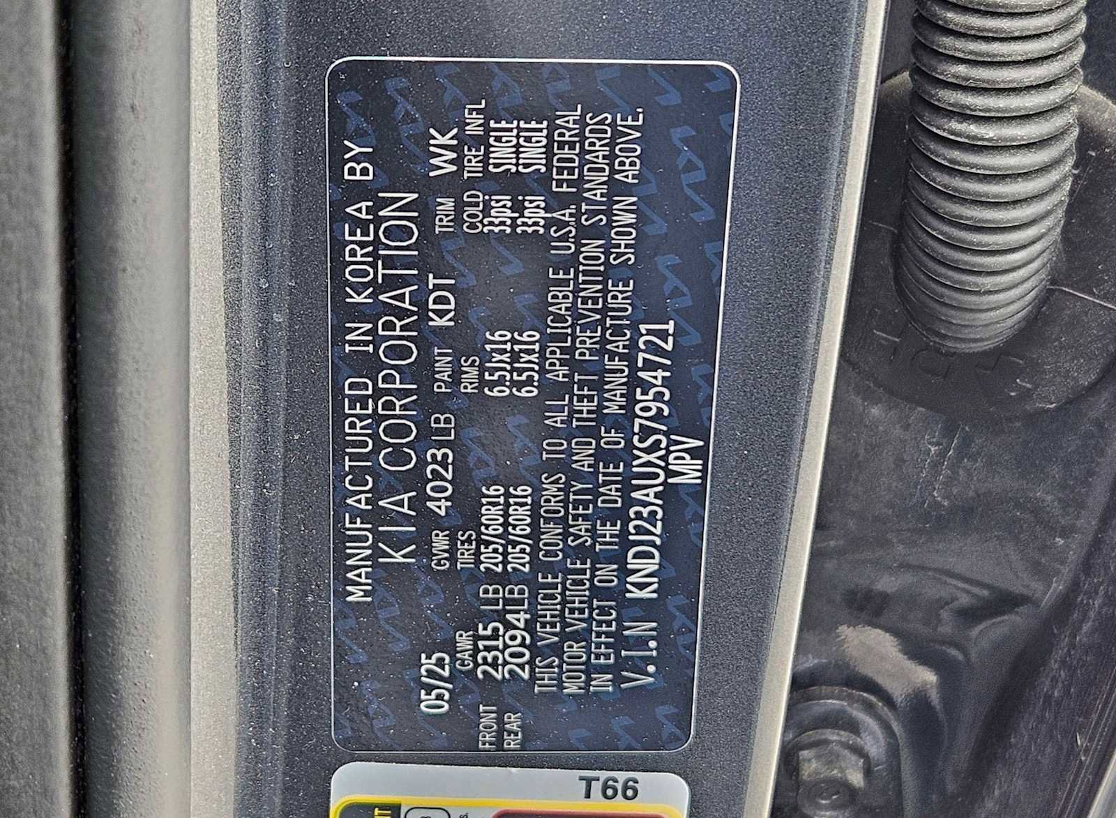 Used 2025 Kia Soul LX FWD image 25