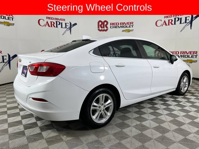 Used 2017 Chevrolet Cruze LT FWD image 8
