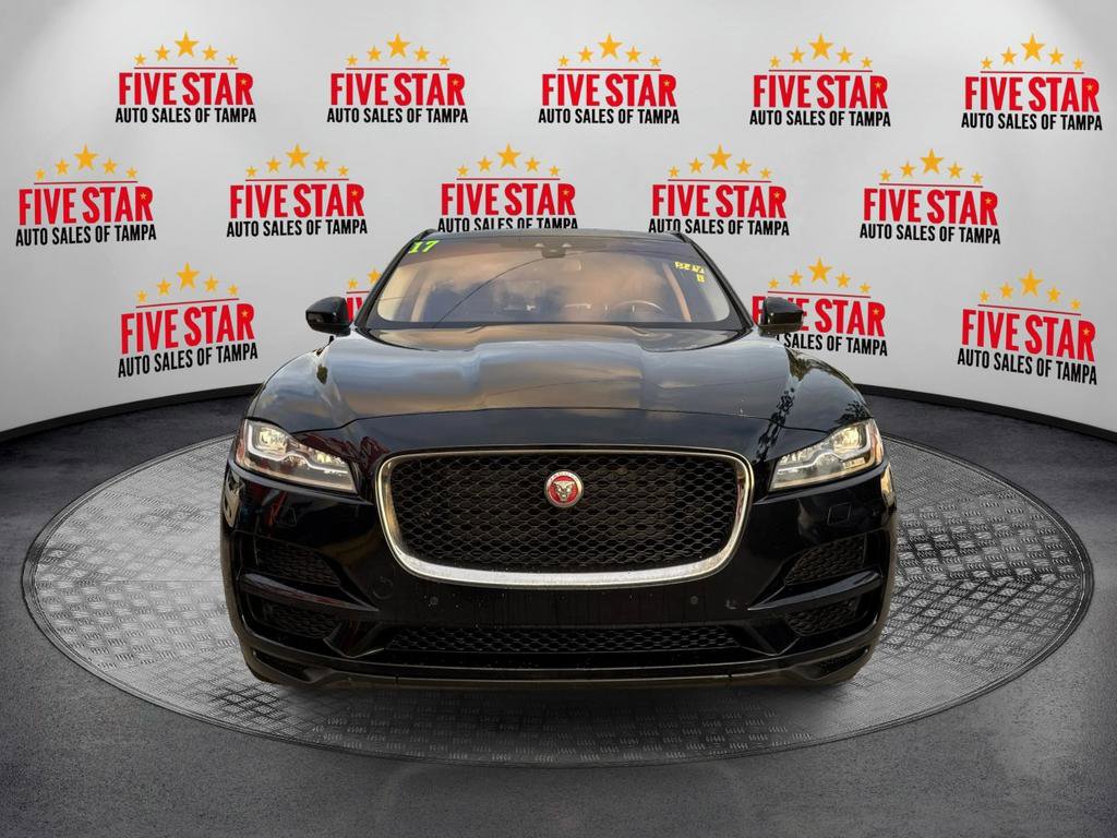 Used 2017 Jaguar F-PACE Prestige AWD/4WD image 2