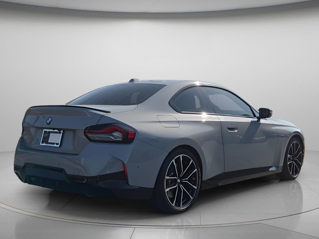 Used 2024 BMW 230i Coupe w/ Premium Package RWD image 7