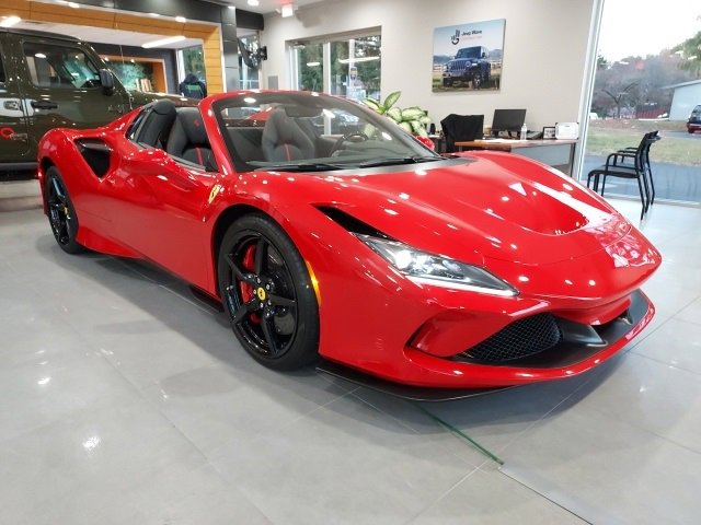 Used 2021 Ferrari F8 Tributo image 36
