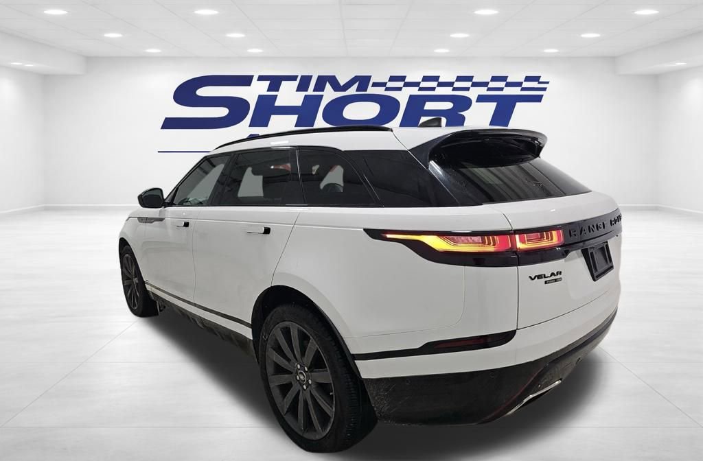 Used 2019 Land Rover Range Rover Velar R-Dynamic HSE image 6