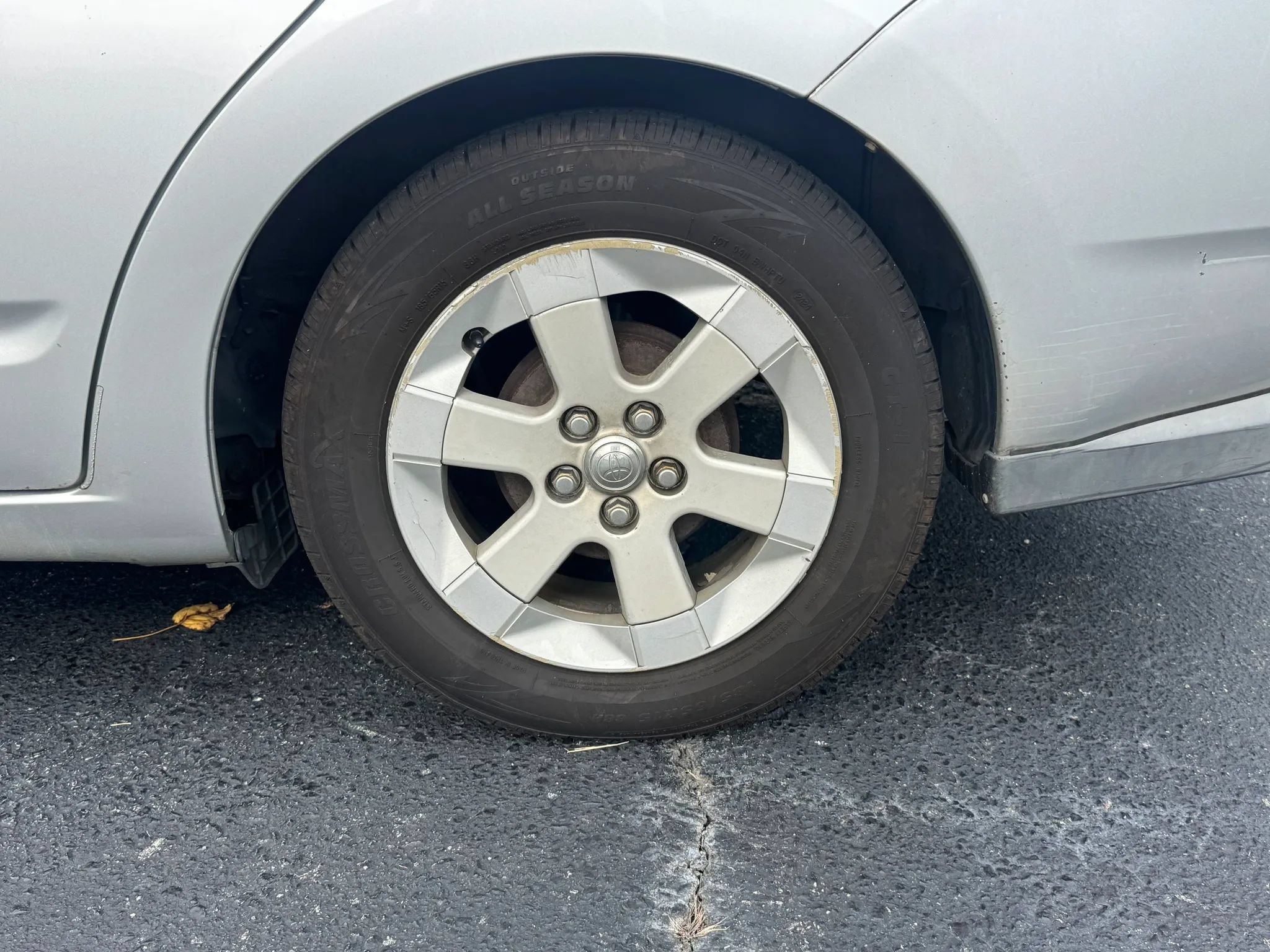 Used 2007 Toyota Prius w/ Pkg 1 FWD image 3