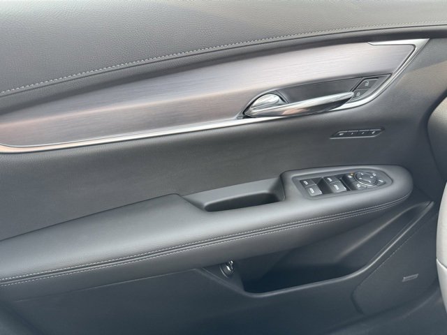 New 2025 Cadillac XT6 Luxury image 34