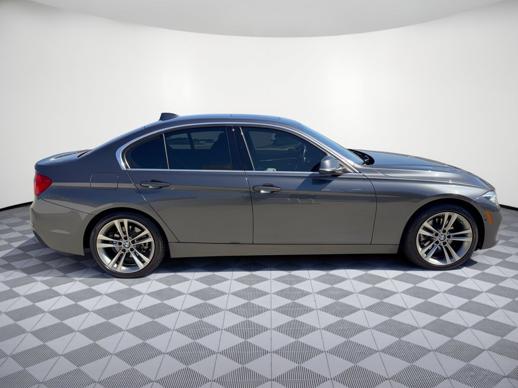 Used 2018 BMW 328d Sedan w/ Executive Package RWD image 8