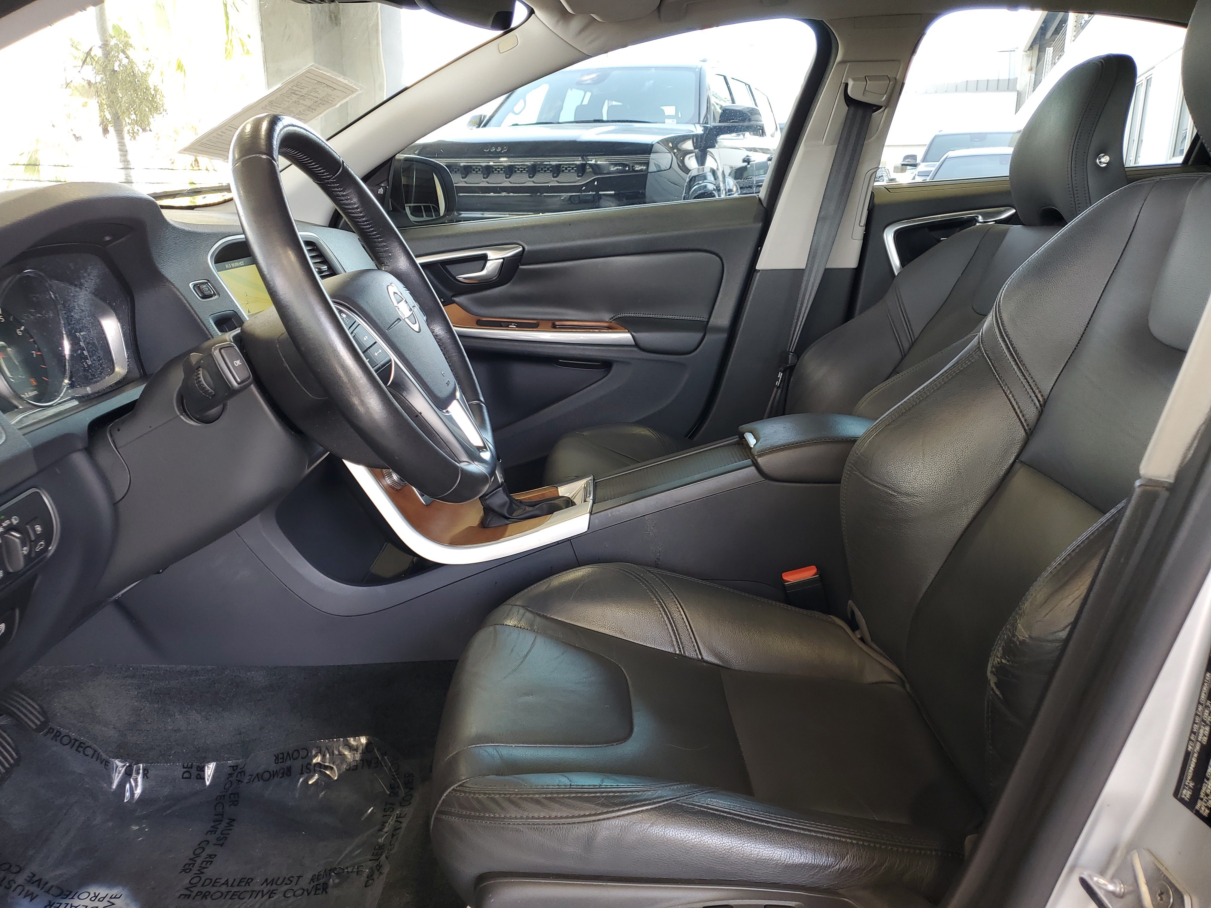 Used 2017 Volvo S60 T5 Inscription Platinum FWD image 18