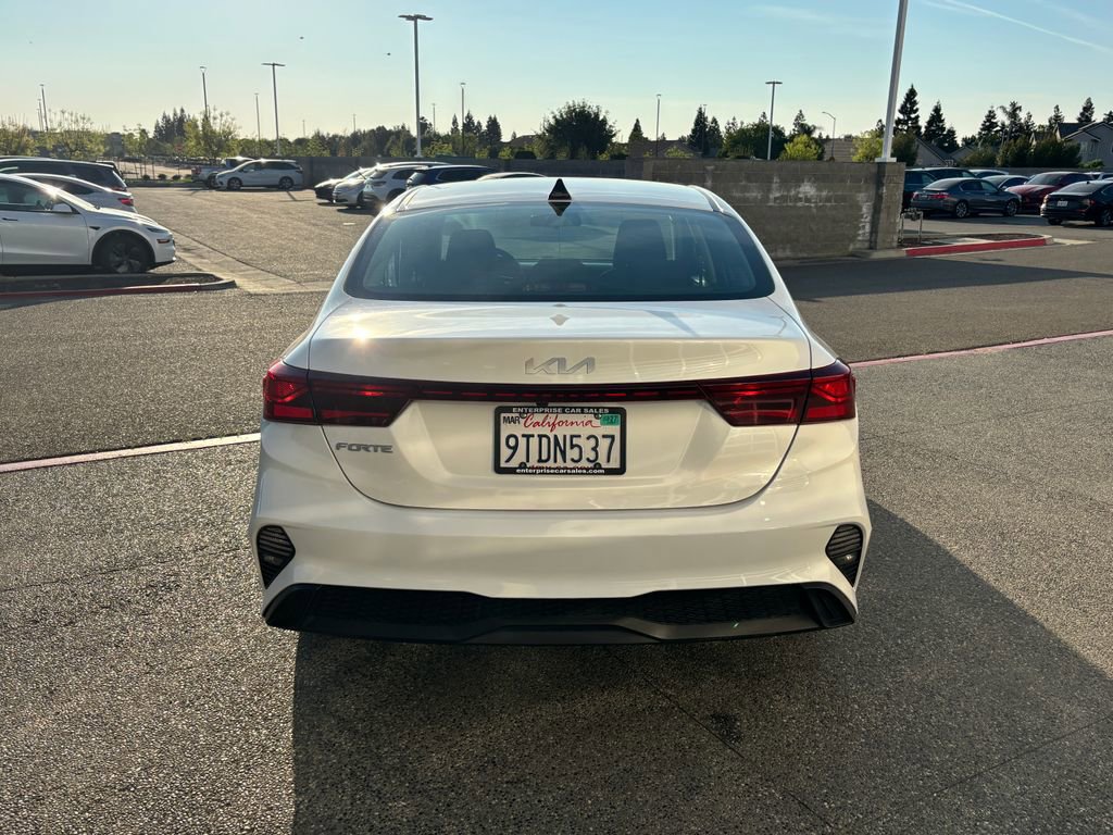 Used 2023 Kia Forte LXS image 6
