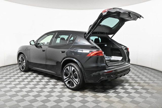New 2025 Maserati Grecale Folgore image 22