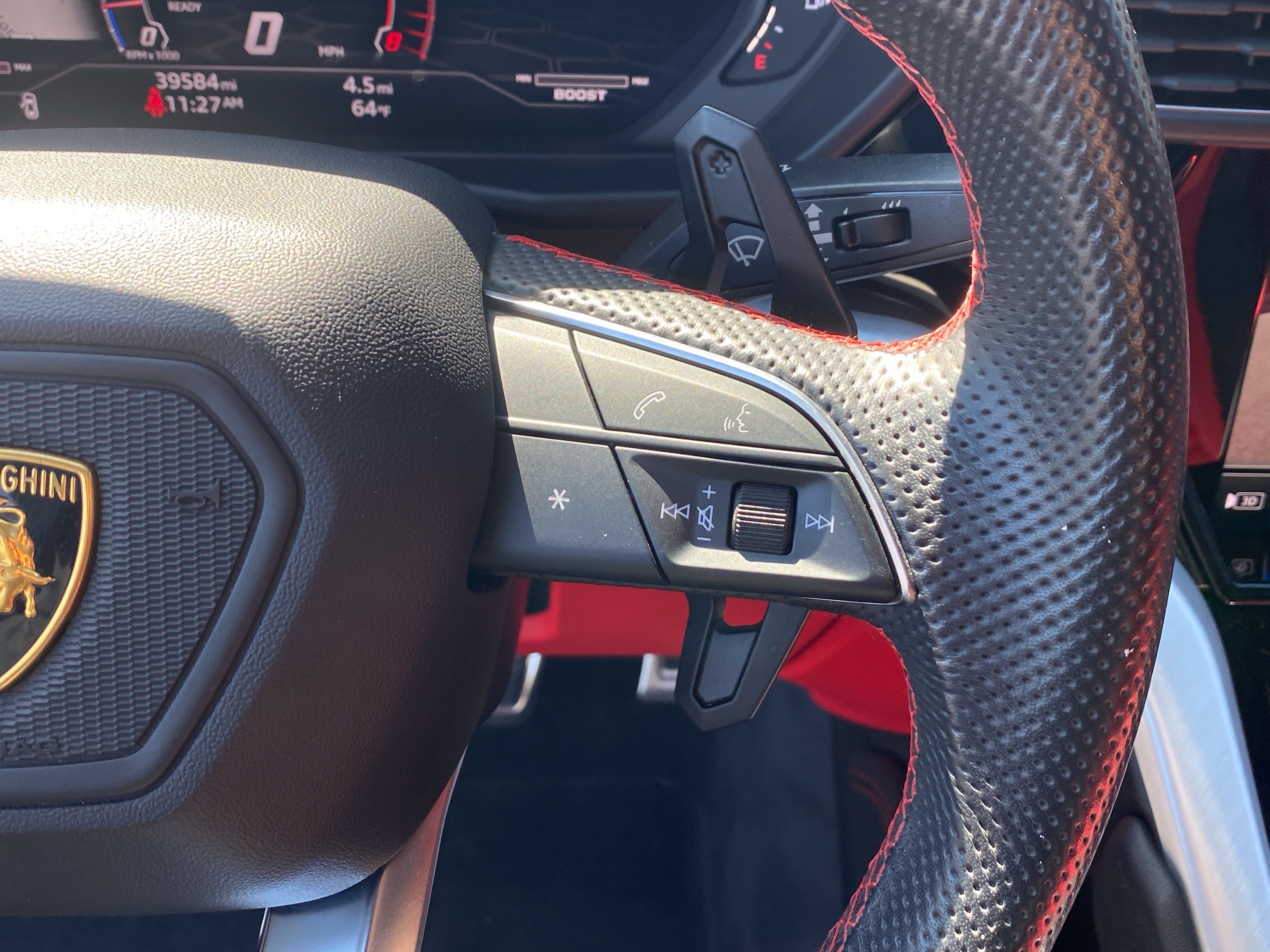 Used 2022 Lamborghini Urus AWD/4WD image 83