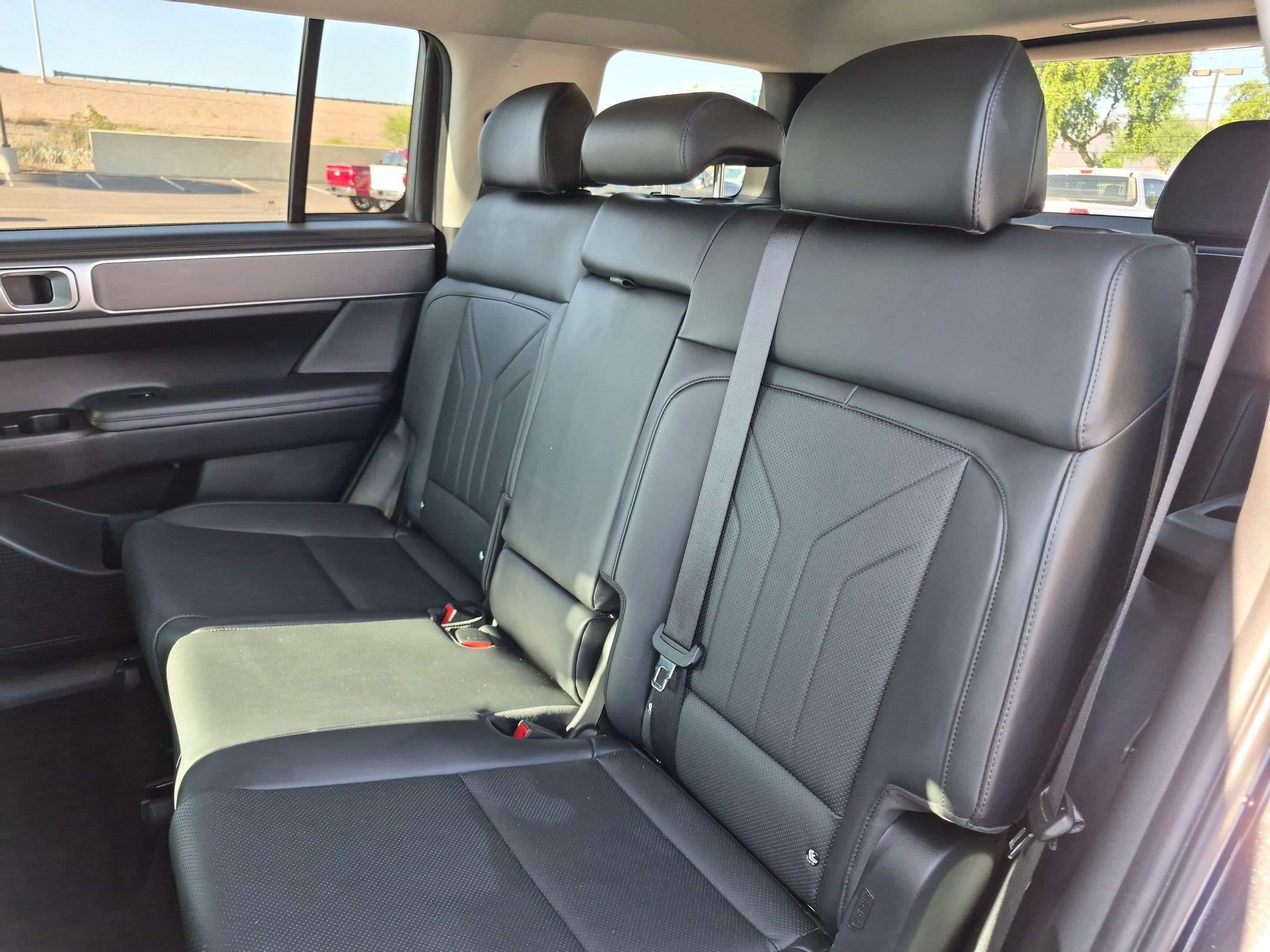 Used 2024 Hyundai Santa Fe SEL FWD image 23