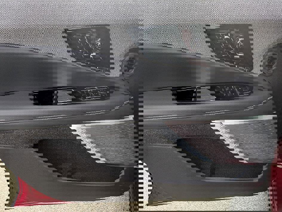 New 2025 Cadillac Optiq Luxury 2 image 12