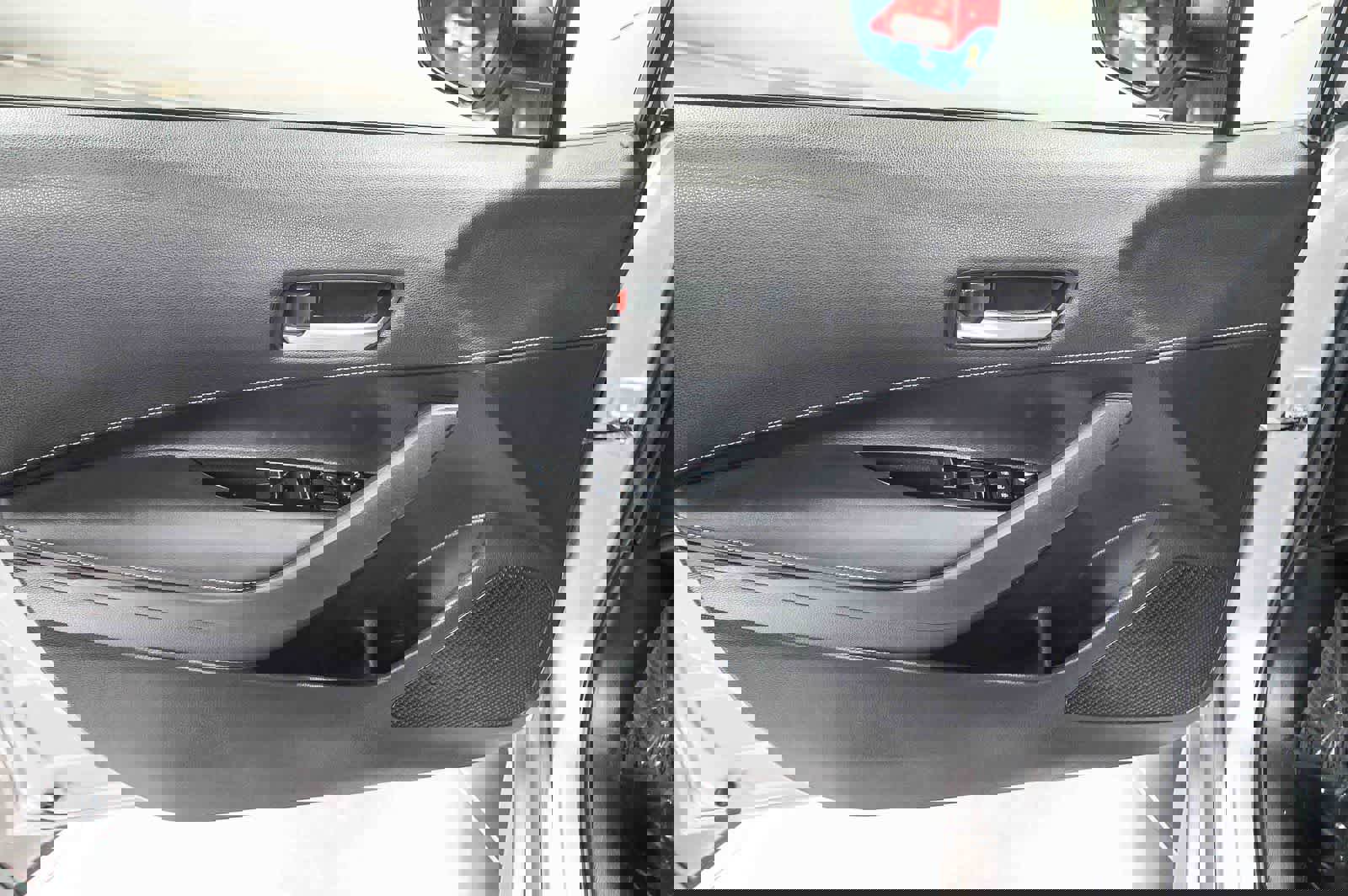 Certified 2019 Toyota Corolla SE w/ Carpet Mat Package image 21