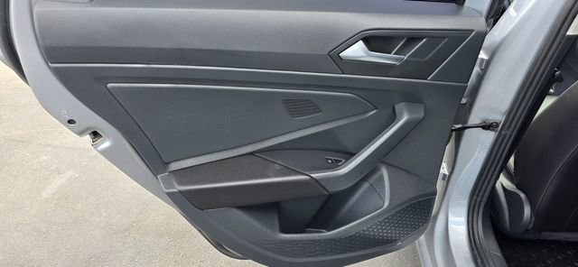 Used 2023 Volkswagen Jetta SE image 10