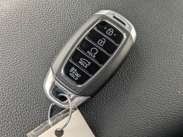 Used 2021 Hyundai Elantra Limited image 28