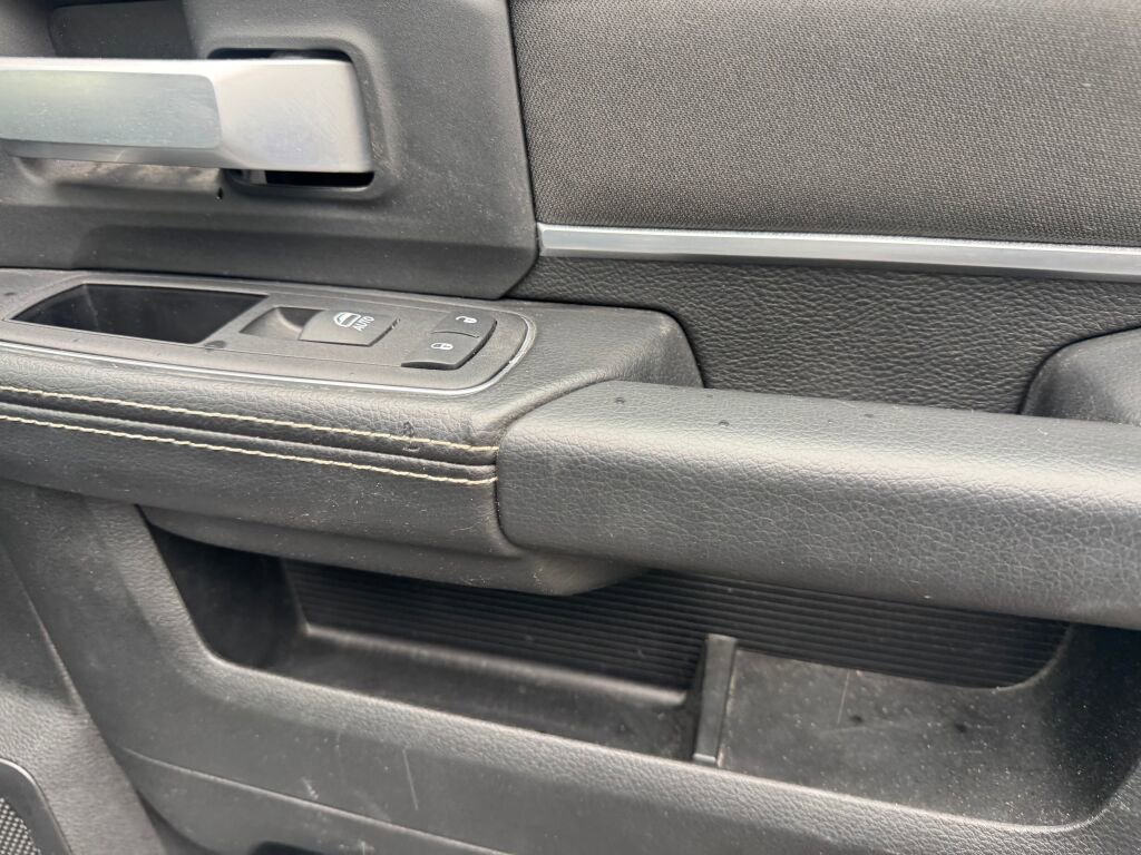 Used 2024 RAM 2500 Big Horn image 22