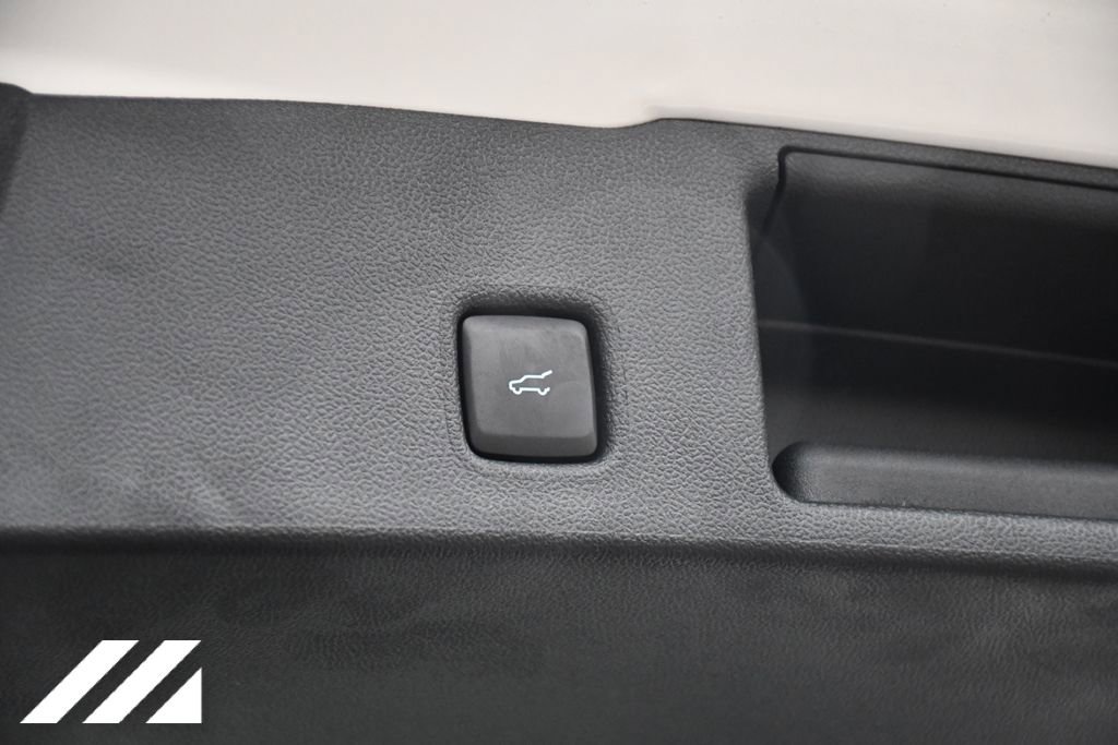 New 2024 Ford Escape SE FWD image 32