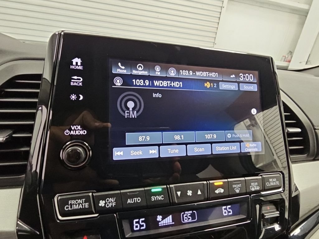 Used 2019 Honda Odyssey Elite image 17