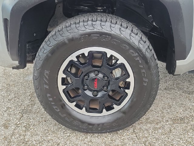 Used 2024 Toyota Tacoma TRD Off-Road AWD/4WD image 5