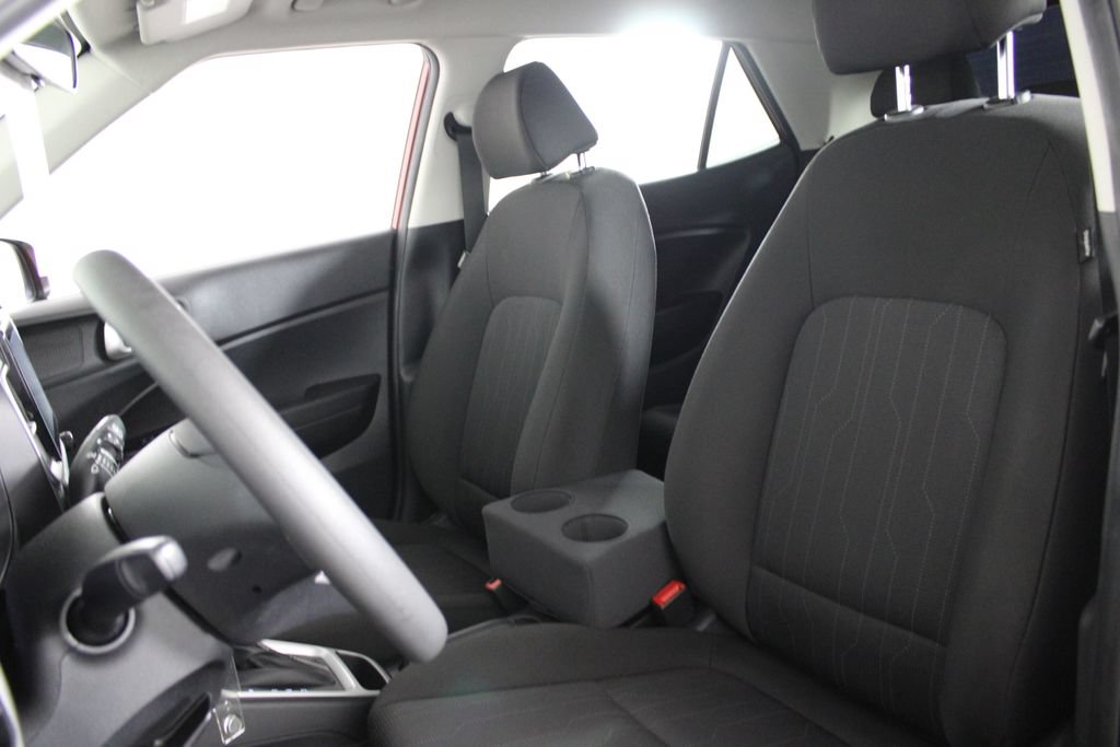 Certified 2022 Hyundai Venue SE FWD image 19