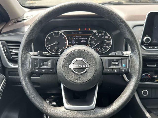 Used 2023 Nissan Rogue SV AWD/4WD image 22
