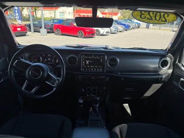 Used 2023 Jeep Wrangler Unlimited Rubicon 4xe w/ Steel Bumper Group image 3