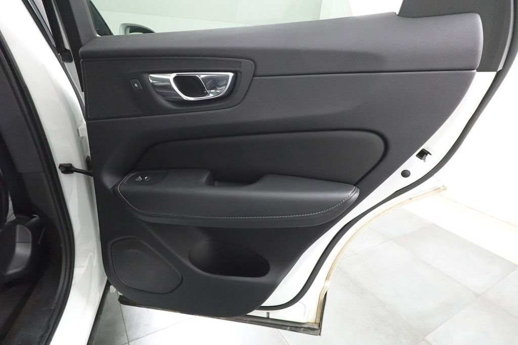 Used 2022 Volvo XC60 T8 Inscription w/ Advanced Package image 30